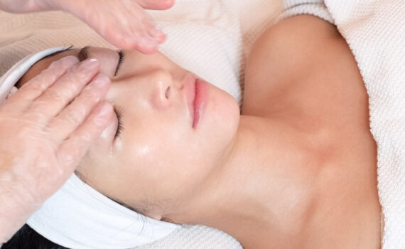 Effectieve Combinatiebehandelingen voor Huidverjonging & Pigmentproblemen met Microneedling, IPL & PRX-T33